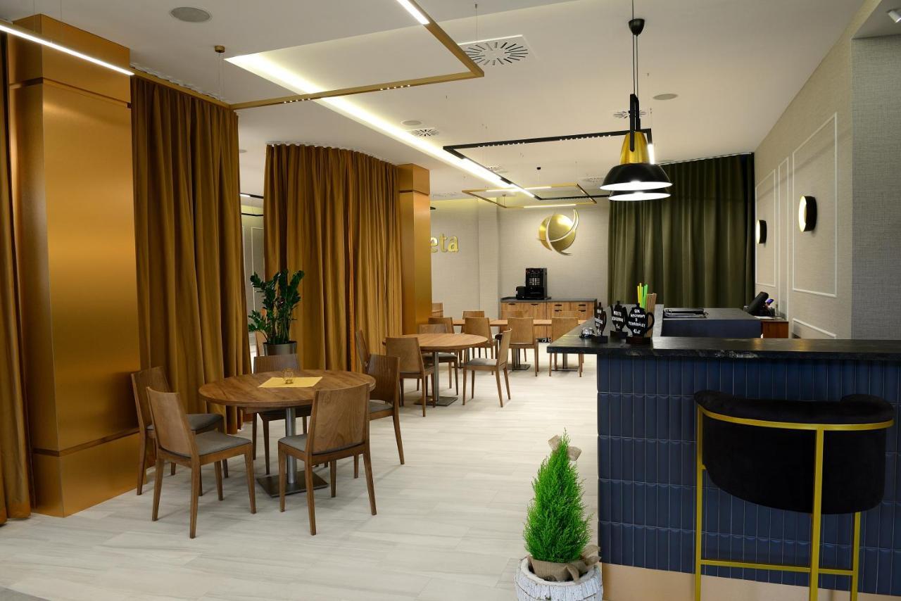 Quest Hotel - Dawniej Hotel Planeta Brzesko Bagian luar foto