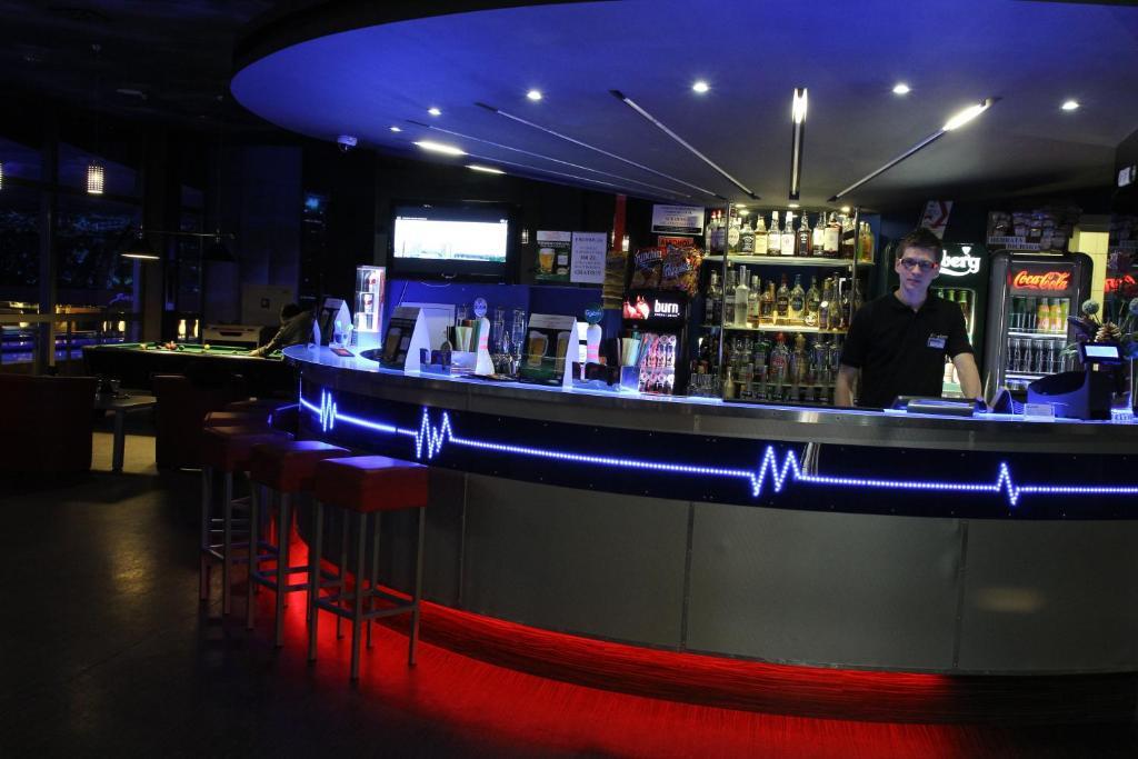Quest Hotel - Dawniej Hotel Planeta Brzesko Bagian luar foto